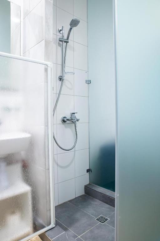 Hot Spot Apartments! VNO
